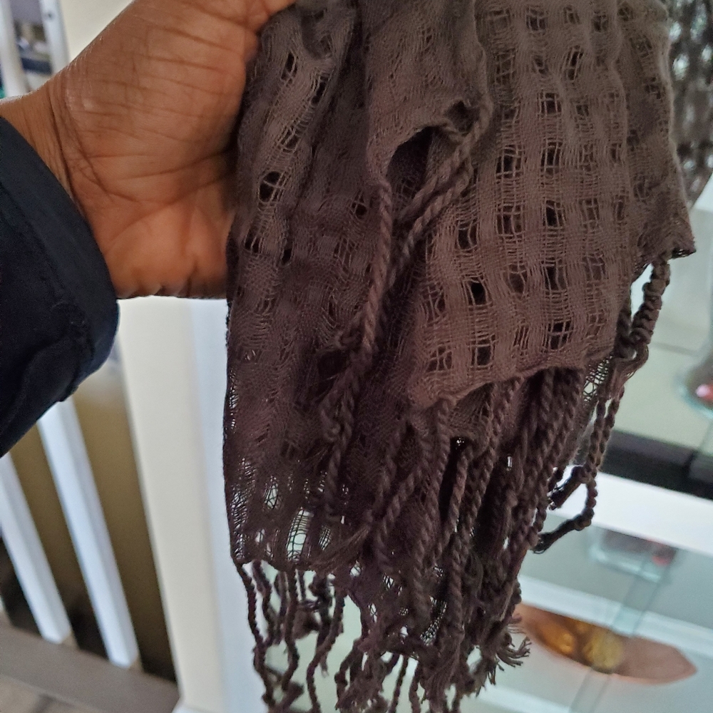 Scarf - Picture 2 of 4